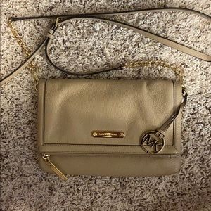 Michael kors crossbody